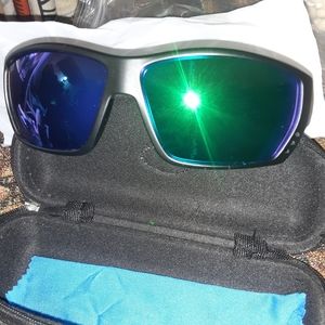 Brand New Costas